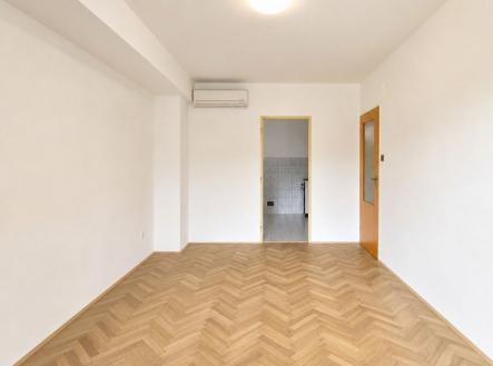 Pronájem bytu, 2+1, 50 m²