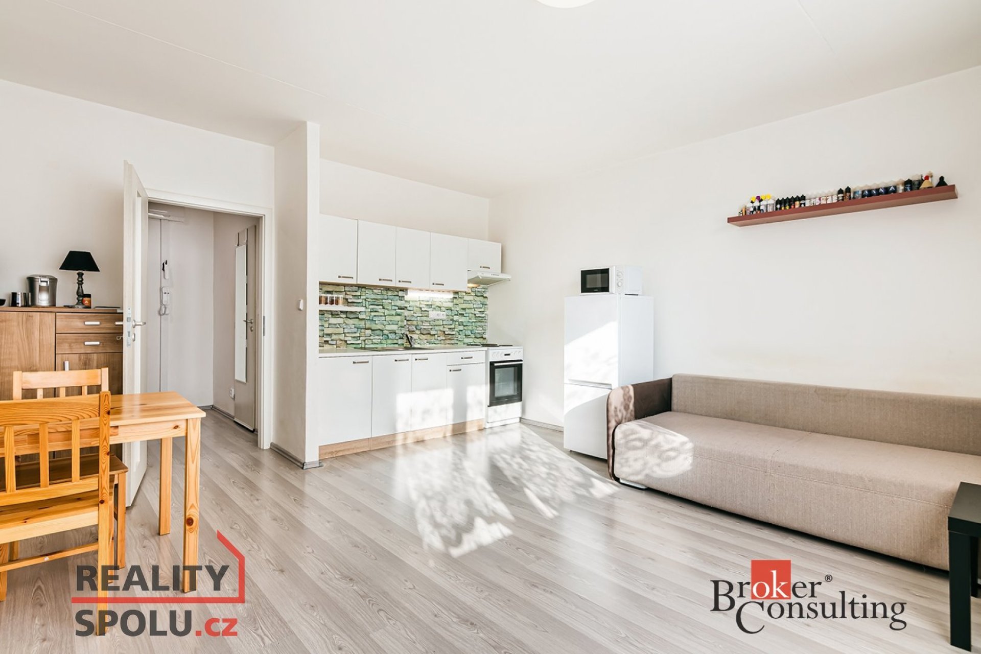 Pronájem, byty/1+kk, 33 m2, Prušánecká 4151/20, 62800 Brno, Brno-město [ID 88140]
