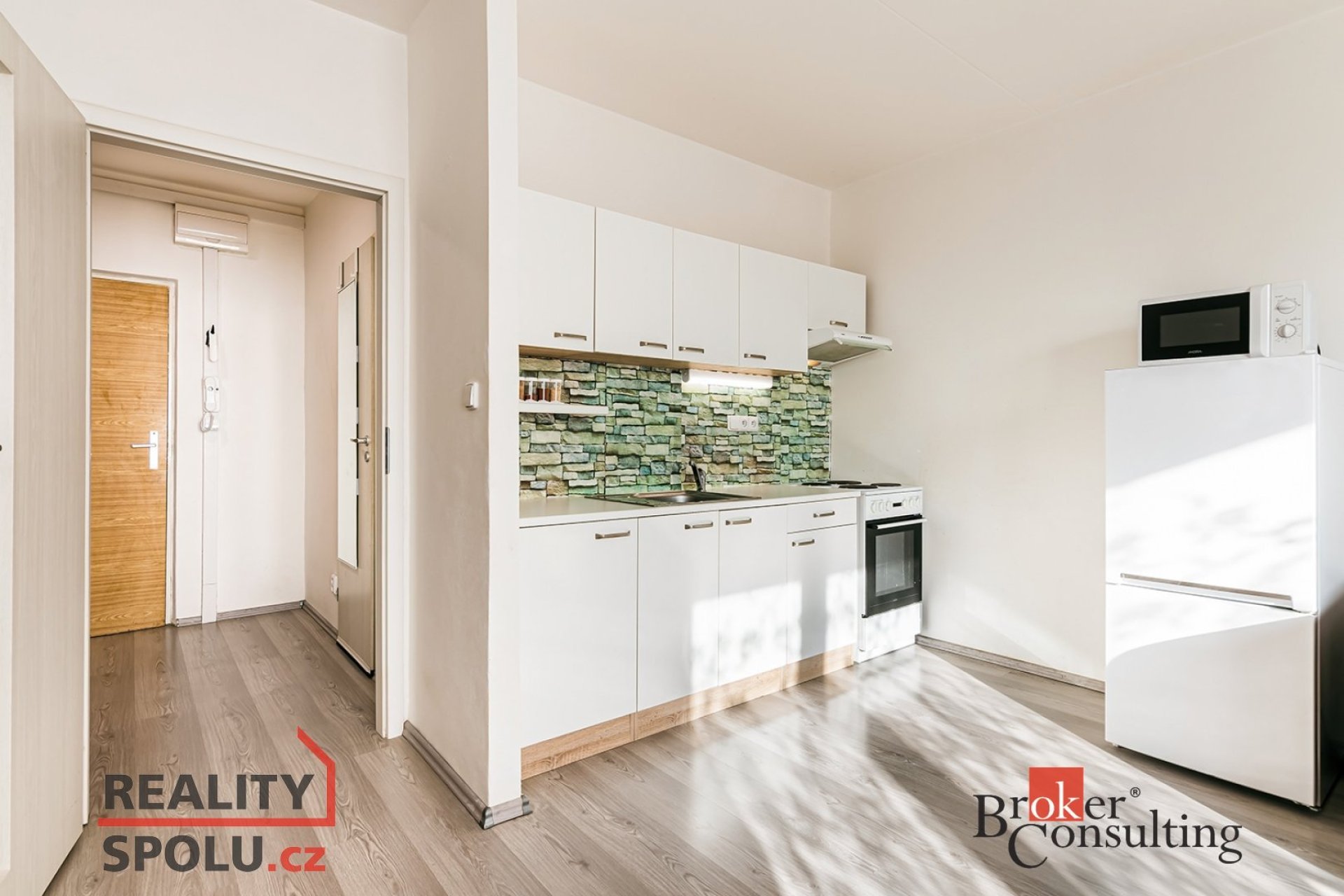 Pronájem, byty/1+kk, 33 m2, Prušánecká 4151/20, 62800 Brno, Brno-město [ID 88140]