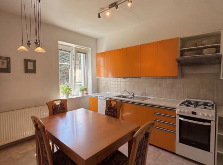 Pronájem bytu, 4+1, 107 m²