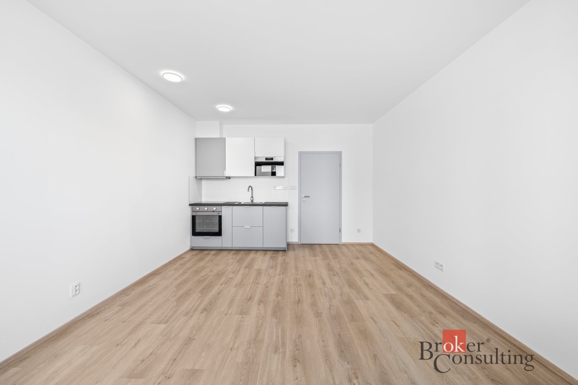 Pronájem, byty/1+kk, 33.25 m2, Železná 3068/16, Jižní Předměstí, 30100 Plzeň, Plzeň-město [ID 86065]