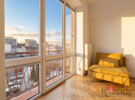 Prosluněný byt 3+kk, 57 m²