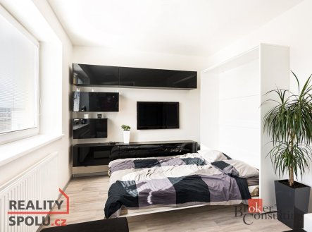 Pronájem bytu, 1+kk, 33 m²