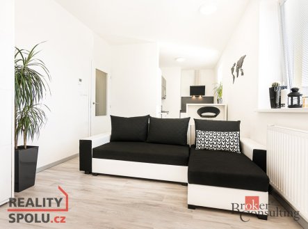 Pronájem bytu, 1+kk, 33 m²