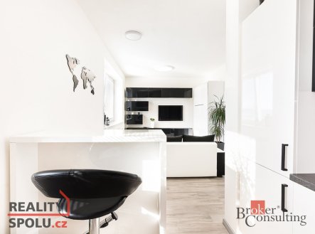 Pronájem bytu, 1+kk, 33 m²