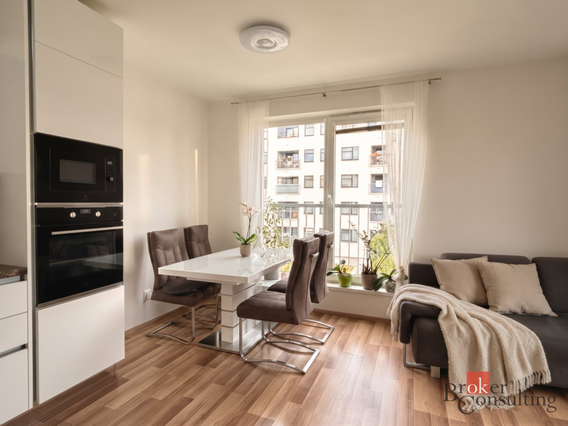 Byt 3+kk 65 m² Praha - Uhřiněves