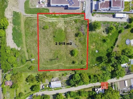 Prodej pozemku pro bydlení, 2 015 m²