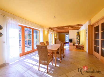 Prodej domu/vily, 240 m², Olšany – náhled fotky 4