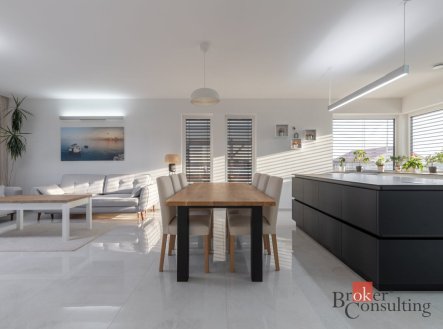 Prodej domu/vily, 259 m², Dambořice – náhled fotky 4