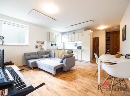 Pronájem bytu, 2+kk, 67 m²