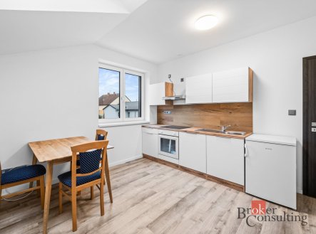 Prodej bytu, 2+kk, 41 m², Břasy – náhled fotky 2