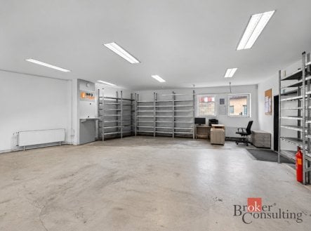 Pronájem komerčního objektu, sklad, 735 m²