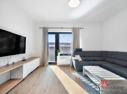 Pronájem bytu, 2+kk, 68 m²