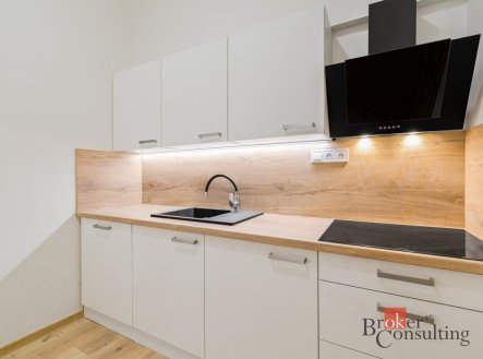 Prodej bytu, 2+1, 77 m²