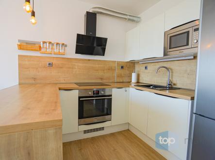 Pronájem bytu, 2+kk, 73 m²