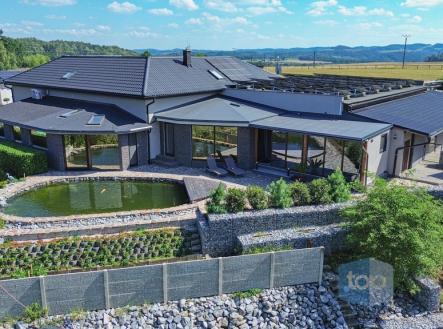 Prodej domu/vily, 698 m²