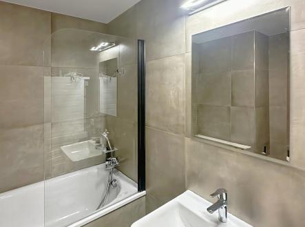 Pronájem bytu, 2+kk, 58 m²