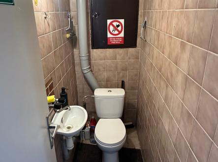 Pronájem obchodní prostor, 58 m²