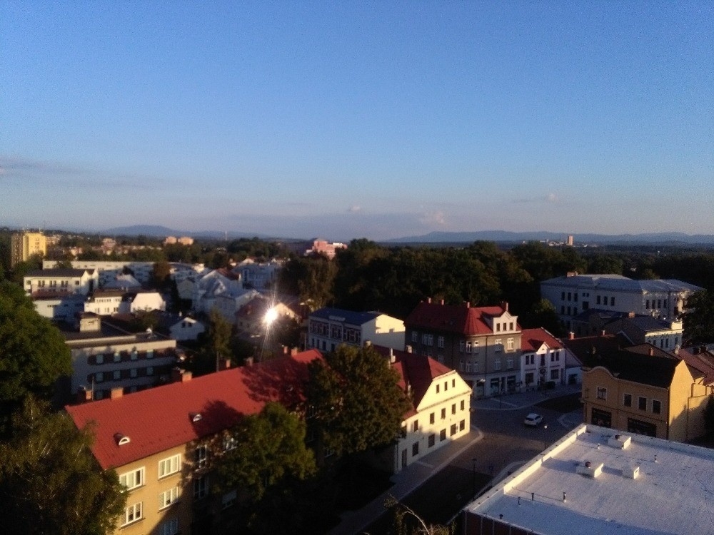 Tel.:604 799 700 RK Slezský dům