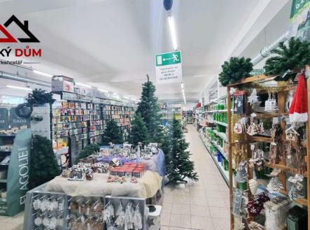 Prodej obchodní prostor, 1 649 m²