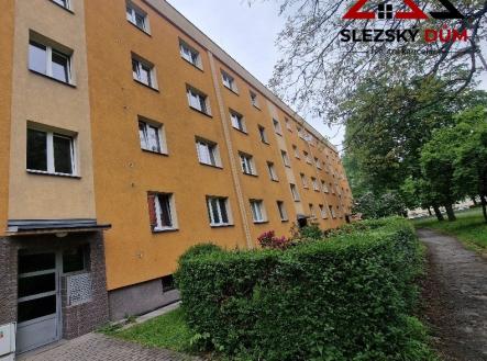 Tel.:604 799 700 RK Slezský dům