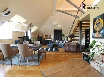 Prodej domu/vily, 705 m²