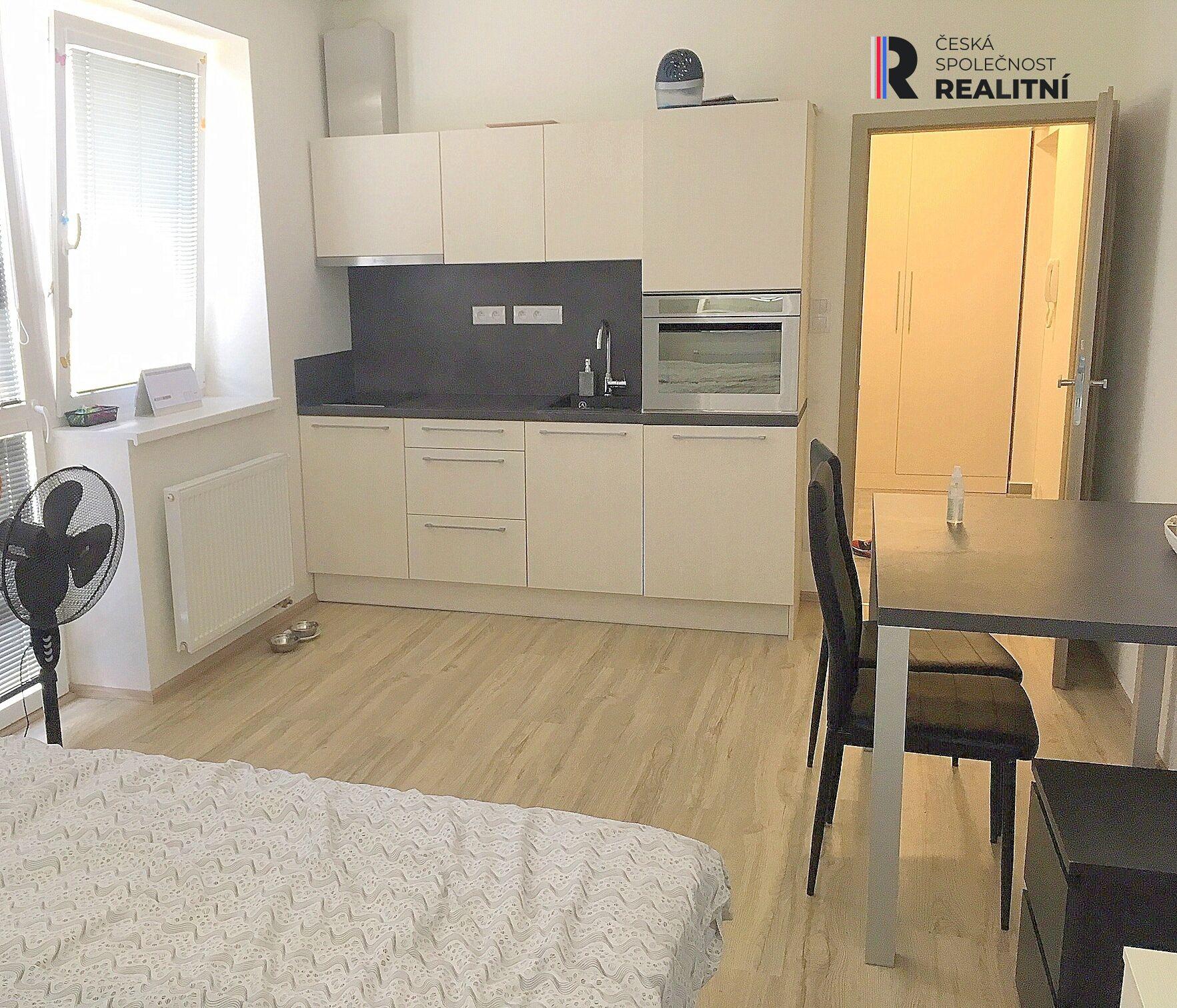 Pronájem bytu 1+kk s balkonem, 29 m2, Lišejníková, Brno Žebětín