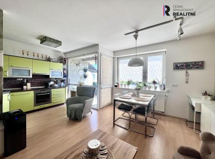 Pronájem bytu, 2+kk, 58 m²