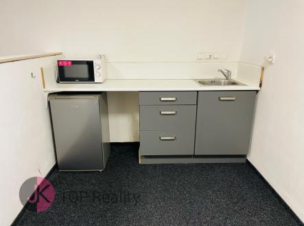 Pronájem kanceláře, 125 m²