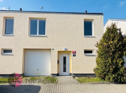 Pronájem domu/vily, 100 m²