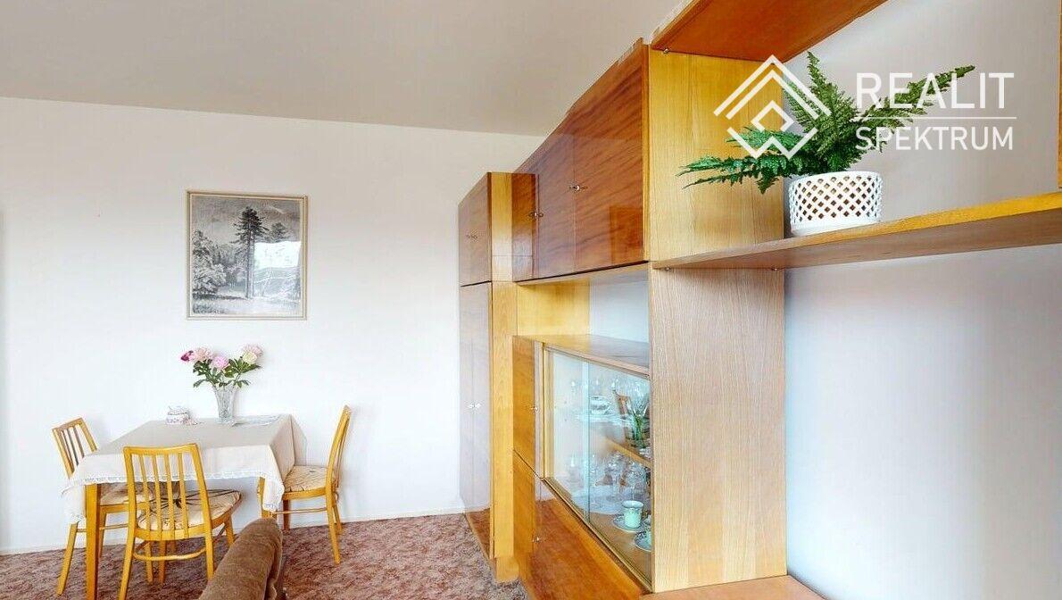 Dlouhodobý pronájem bytu 2+1 s lodžií v Žamberku