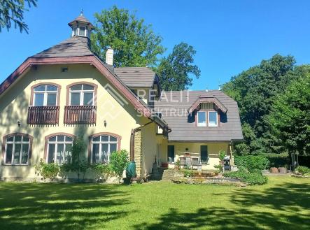 Prodej domu/vily, 460 m² obrázek