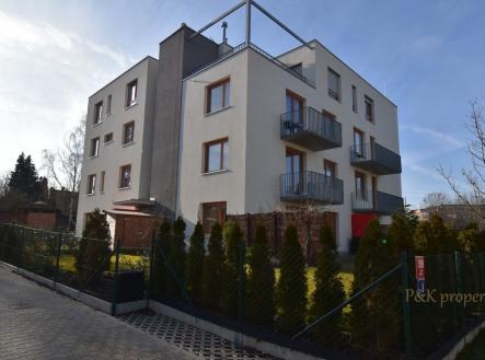 Pronájem bytu, 1+kk, 42 m²