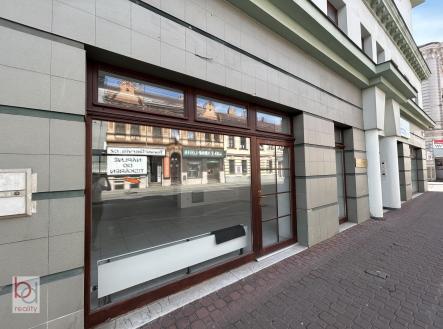 Pronájem - komerční objekt, obchodní centrum, 69 m²