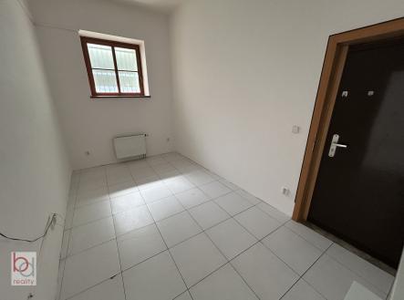 Pronájem - komerční objekt, obchodní centrum, 69 m²