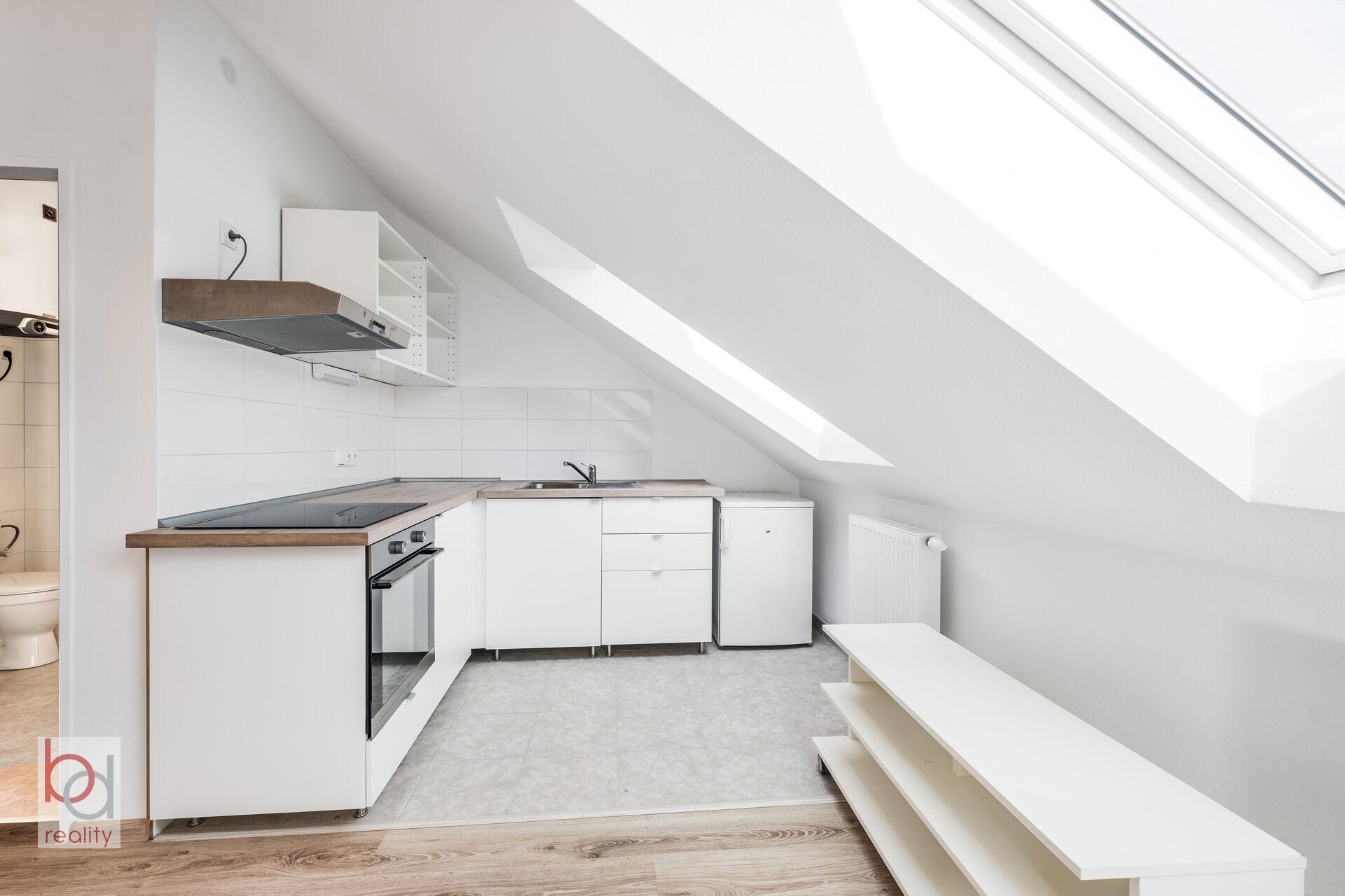 Pronájem bytu 1KK v centru Českých Budějovic