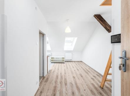 Pronájem bytu, 1+kk, 35 m²