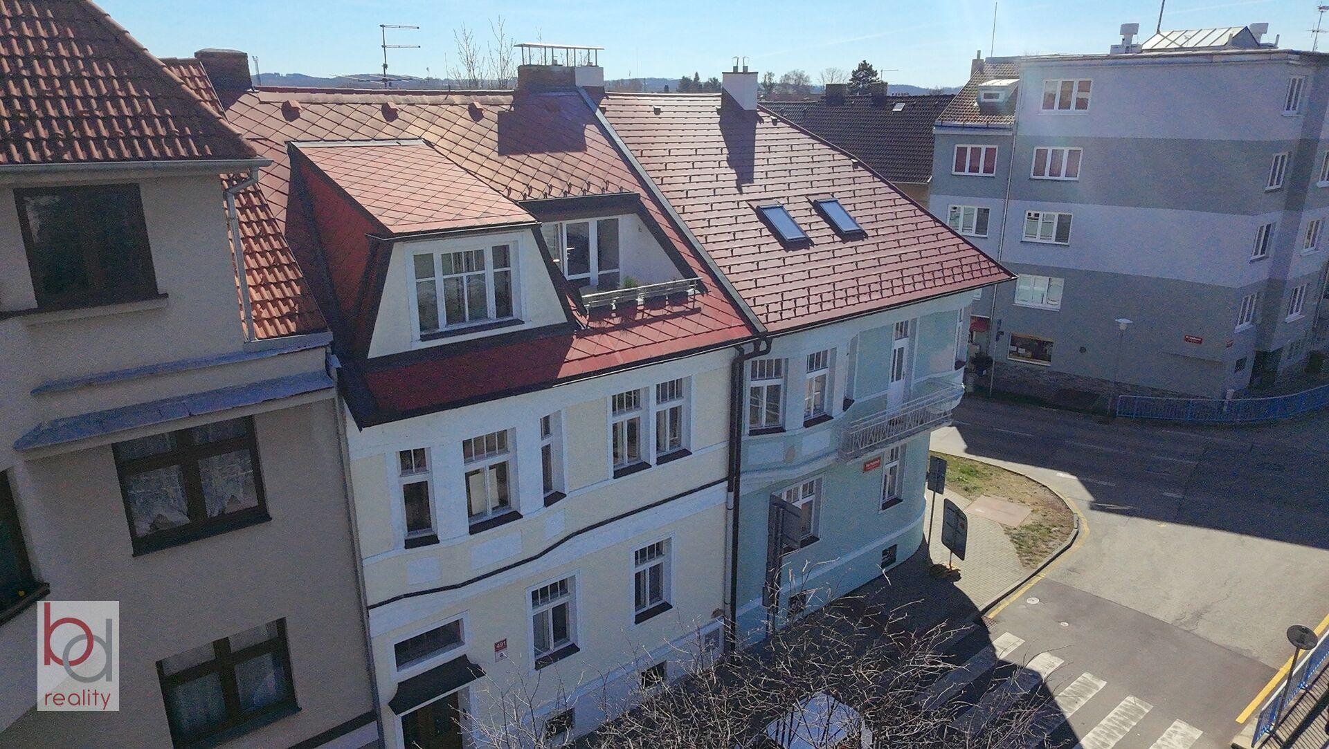 Prodej činžovního domu v Havlíčkovo kolonii s výhledem na řeku Malši
