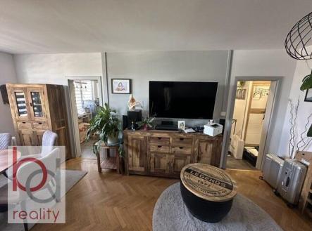 Pronájem bytu, 2+1, 63 m²