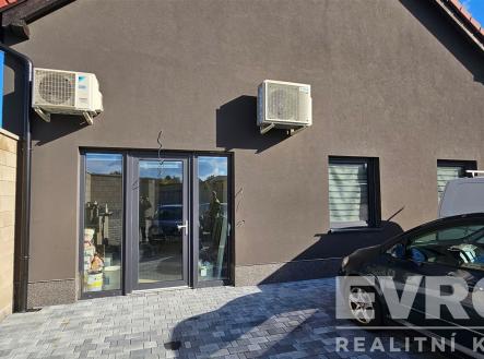 Prodej obchodní prostor, 119 m²