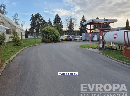 Prodej komerčního objektu, průmyslový areál, 192 m²