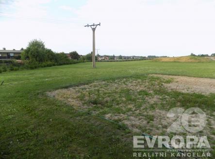 Prodej pozemku pro komerční výstavbu, 6 736 m²