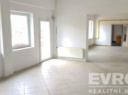 Pronájem jiné, 106 m²