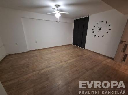 Pronájem bytu, 2+kk, 45 m²