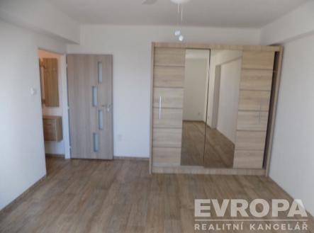 Pronájem bytu, 2+kk, 45 m²