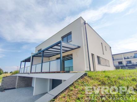 Pronájem domu/vily, 210 m²