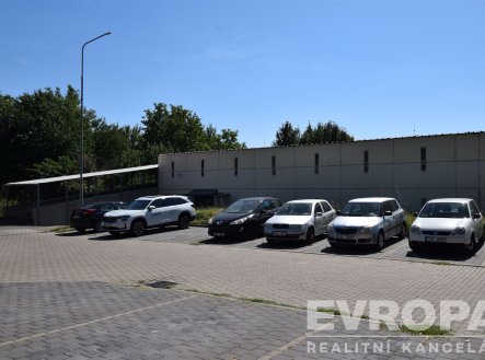 Pronájem garáže 16 m2