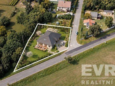 Prodej pozemku pro bydlení, 975 m²