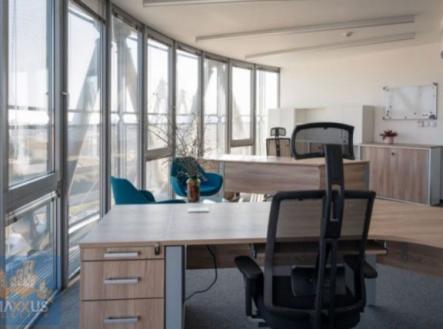 Pronájem kanceláře, 129 m²