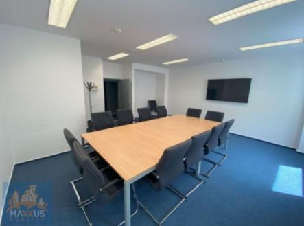 Pronájem kanceláře, 35 m²